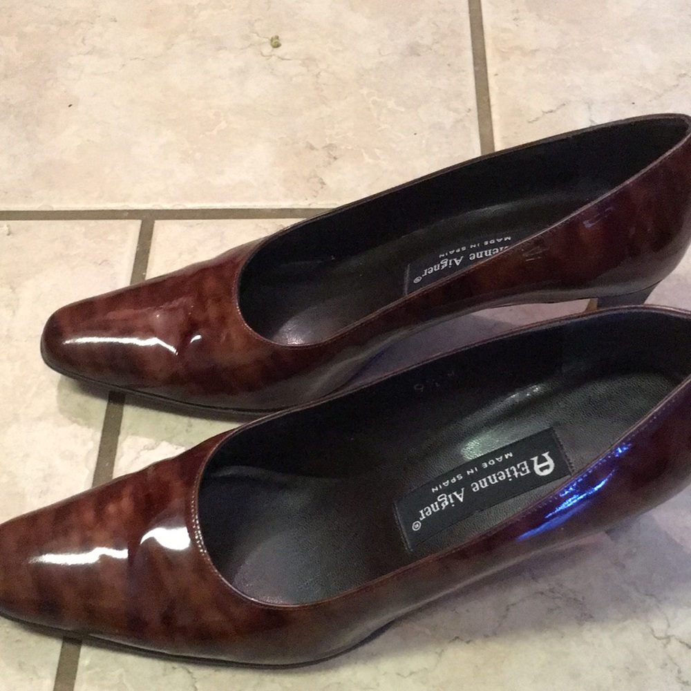 Etienne Aigner Marbled Brown heels Size 9.5 M